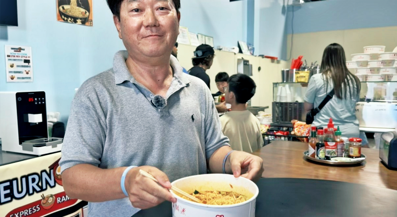 N임애훈 한인회장 교민운영 라면집 홍보 .png